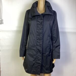 RAINFOREST Black Packable Travel Raincoat Ruffle front, hood, Sz M